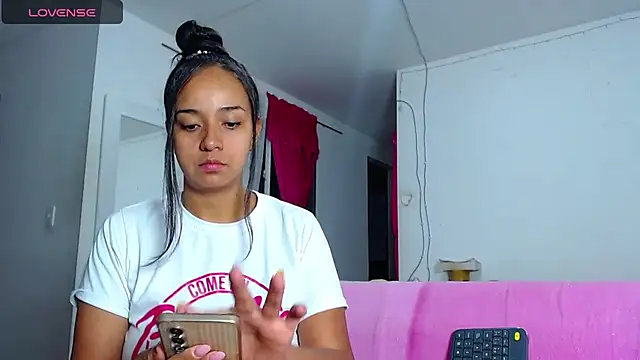 Kendall honea online show from 07-22-26, 07:33