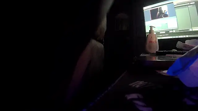 Snapshot of suicdemask chatting on 02-03-26, 07:41 suicdemask online show from 02-03-26, 07:41