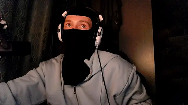 Snapshot of suicdemask chatting on 03-30-26, 11:50 suicdemask online show from 03-30-26, 11:50