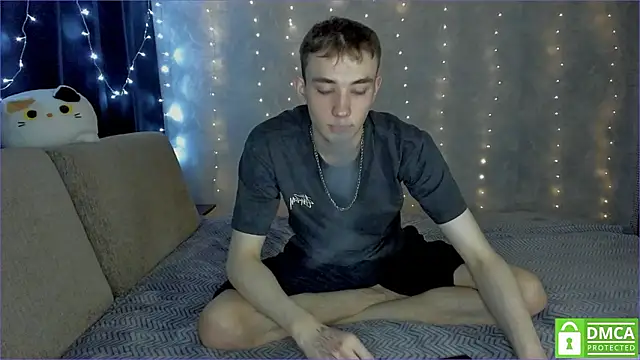 Snapshot of felixcurt69 chatting on 03-09-26, 06:45 felixcurt69 online show from 03-09-26, 06:45