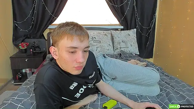 felixcurt69 online show from 05-10-26, 07:35