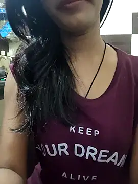 Snapshot of anjali2351 chatting on 11-06-25, 06:53 anjali2351 online show from 11-06-25, 06:53