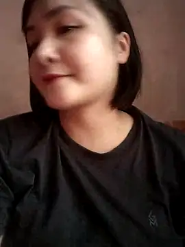 Snapshot of Jeassi-sica chatting on 10-15-25, 04:34 Jeassi-sica online show from 10-15-25, 04:34