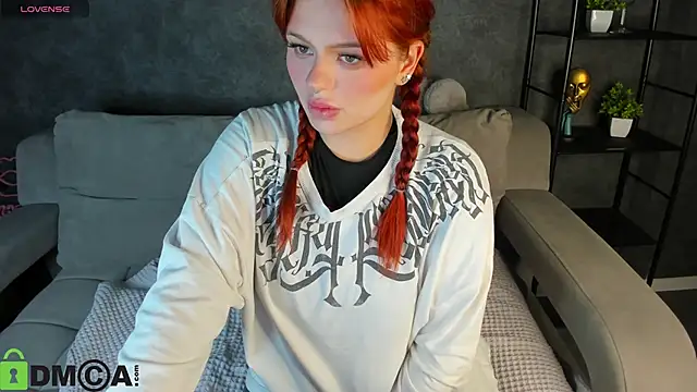 Barbara Mitchel online show from 10-14-25, 01:06