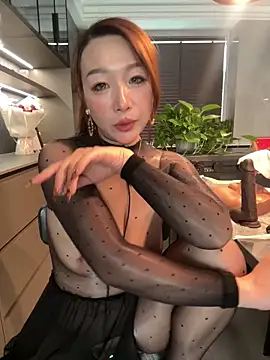 Snapshot of ssaimi chatting on 06-13-26, 04:32 ssaimi online show from 06-13-26, 04:32