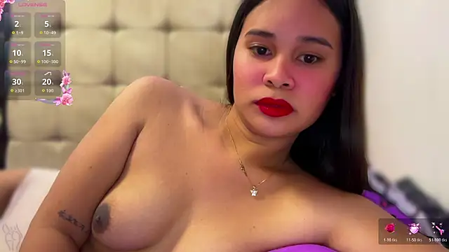 Snapshot of _Houstonixie chatting on 05-19-26, 05:41 Houstonixie online show from 05-19-26, 05:41