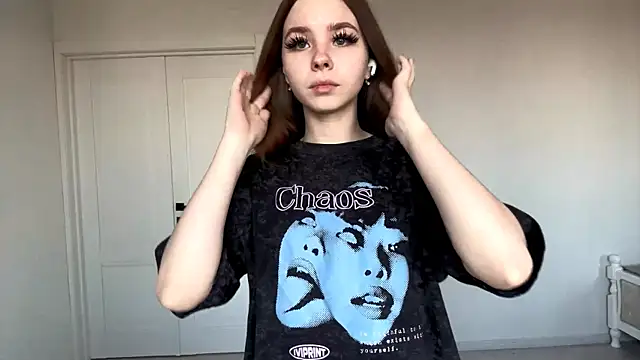 Snapshot of EhtelBiondi chatting on 11-07-25, 08:14 EhtelBiondi online show from 11-07-25, 08:14