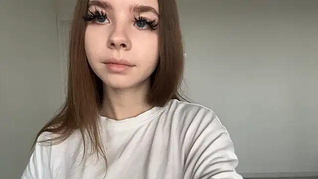 Snapshot of EhtelBiondi chatting on 11-20-25, 08:14 EhtelBiondi online show from 11-20-25, 08:14