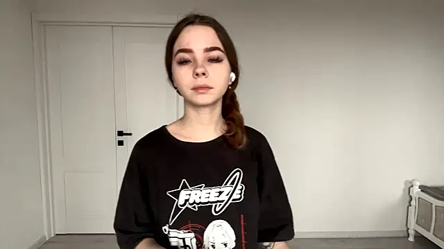 Snapshot of EhtelBiondi chatting on 12-04-25, 08:12 EhtelBiondi online show from 12-04-25, 08:12