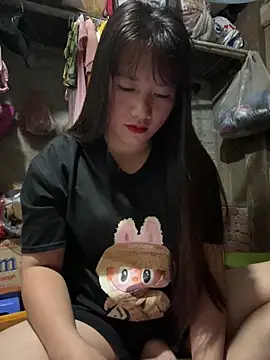 TrangNemo online show from 11-07-25, 06:19