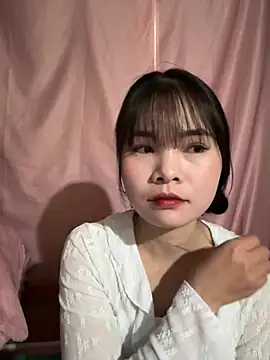 Snapshot of Mylove-here chatting on 02-19-26, 04:30 Mylove-here online show from 02-19-26, 04:30