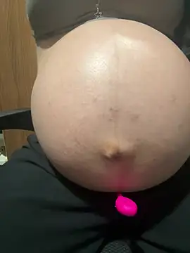 Snapshot of -Harper- chatting on 03-09-26, 01:48 -Harper- online show from 03-09-26, 01:48