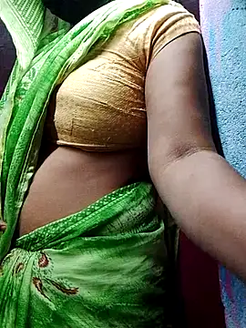 Snapshot of Cr_sonam chatting on 10-21-25, 12:28 Cr sonam online show from 10-21-25, 12:28