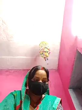 Snapshot of Cr_sonam chatting on 10-30-25, 11:38 Cr sonam online show from 10-30-25, 11:38