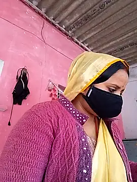 Snapshot of Cr_sonam chatting on 12-22-25, 06:21 Cr sonam online show from 12-22-25, 06:21