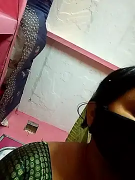 Snapshot of Cr_sonam chatting on 01-14-26, 09:48 Cr sonam online show from 01-14-26, 09:48