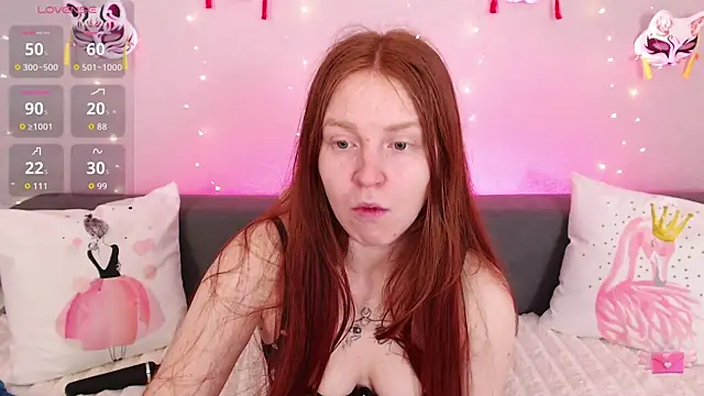 Evarey  online show from 05-20-26, 04:07