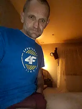 Snapshot of Remello1 chatting on 03-20-26, 10:36 Remello1 online show from 03-20-26, 10:36