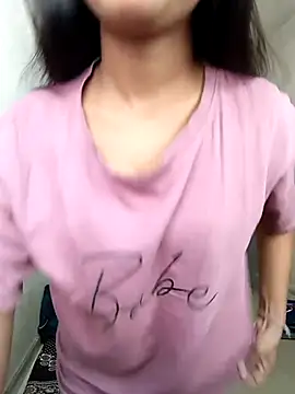 Snapshot of anshika0124 chatting on 11-12-25, 04:46 anshika0124 online show from 11-12-25, 04:46