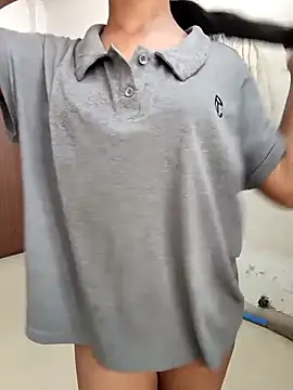 Snapshot of anshika0124 chatting on 12-19-25, 05:47 anshika0124 online show from 12-19-25, 05:47