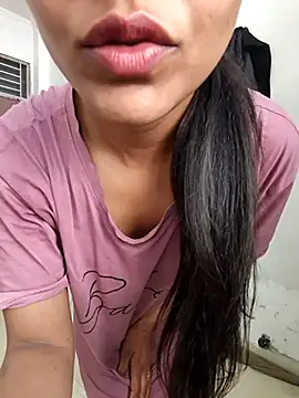 Snapshot of anshika0124 chatting on 01-08-26, 05:32 anshika0124 online show from 01-08-26, 05:32