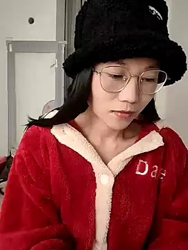 nini10052025 online show from 11-26-25, 04:46