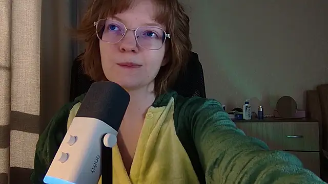 emymayy online show from 03-18-26, 12:52
