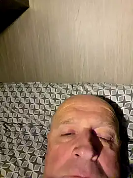 Snapshot of rudy-kralik chatting on 02-17-26, 11:33 rudy-kralik online show from 02-17-26, 11:33