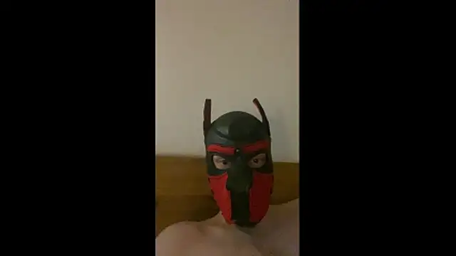 Snapshot of MolleDolle chatting on 12-13-25, 07:53 MolleDolle online show from 12-13-25, 07:53