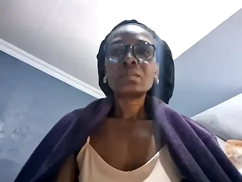 NaughtyCouga online show from 06-12-26, 04:22