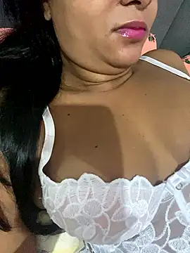 Snapshot of Brunamorenago chatting on 01-11-26, 11:15 Brunamorenago online show from 01-11-26, 11:15