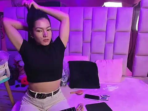 Gisell Squirt  online show from 11-19-25, 12:16