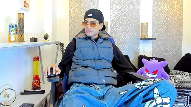 Snapshot of JacobBlackwell_ chatting on 11-16-25, 07:19 JacobBlackwell online show from 11-16-25, 07:19