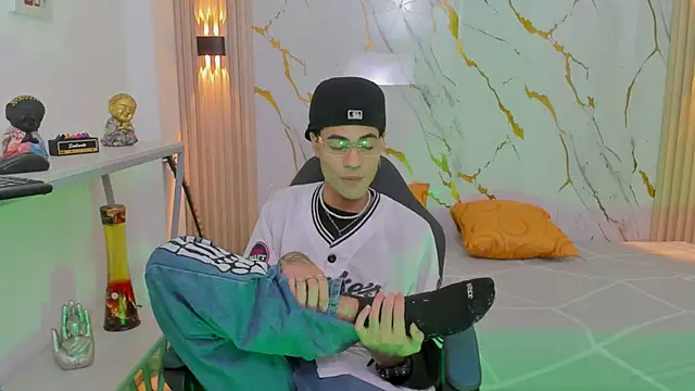 Snapshot of JacobBlackwell_ chatting on 01-11-26, 07:41 JacobBlackwell online show from 01-11-26, 07:41