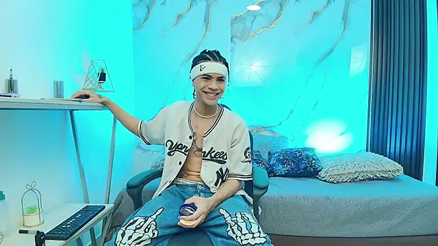 Snapshot of JacobBlackwell_ chatting on 03-03-26, 03:34 JacobBlackwell online show from 03-03-26, 03:34