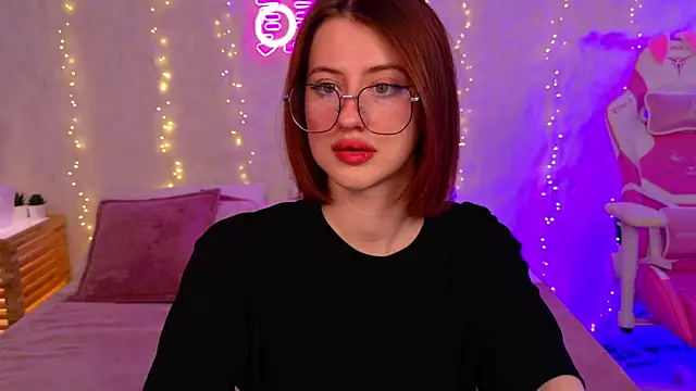 JessiJull online show from 11-08-25, 05:12