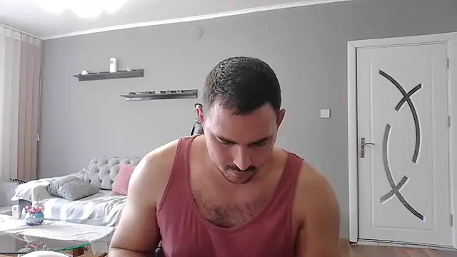 Snapshot of mastermute chatting on 10-21-25, 12:39 mastermute online show from 10-21-25, 12:39