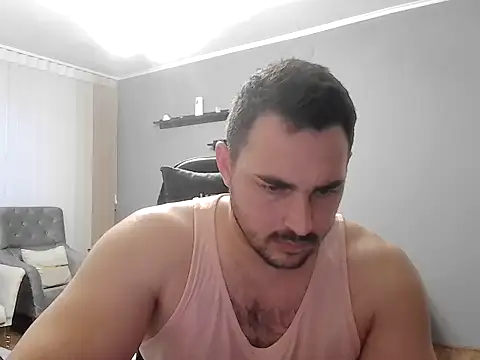 Snapshot of mastermute chatting on 11-15-25, 02:57 mastermute online show from 11-15-25, 02:57