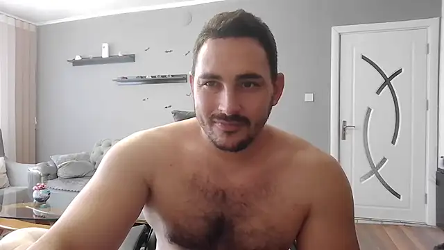 Snapshot of mastermute chatting on 11-17-25, 11:27 mastermute online show from 11-17-25, 11:27