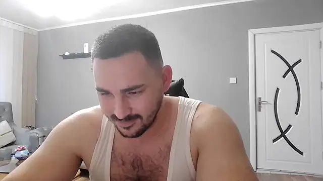 Snapshot of mastermute chatting on 11-21-25, 01:54 mastermute online show from 11-21-25, 01:54