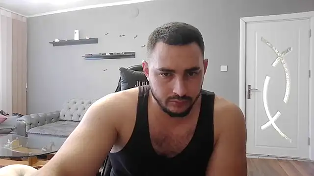 Snapshot of mastermute chatting on 12-15-25, 01:37 mastermute online show from 12-15-25, 01:37