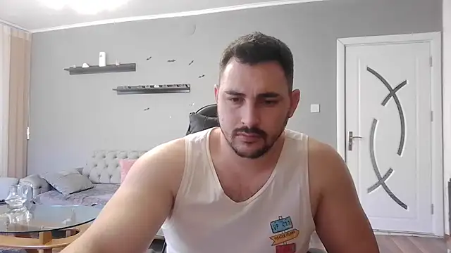 Snapshot of mastermute chatting on 03-01-26, 02:19 mastermute online show from 03-01-26, 02:19