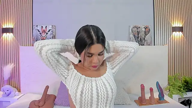 TianaGlow44 online show from 03-25-26, 07:42