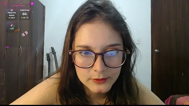 CarlaLorez online show from 03-11-26, 04:07