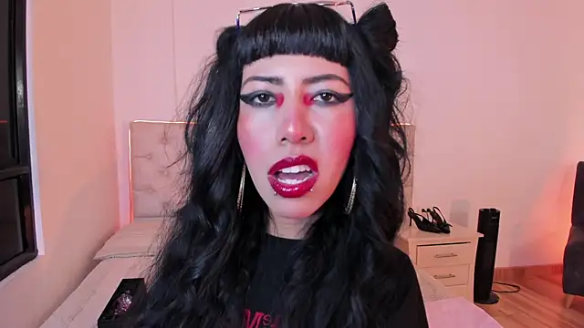 Snapshot of Nina_fox_0691 chatting on 05-12-26, 02:58 Nina fox 0691 online show from 05-12-26, 02:58