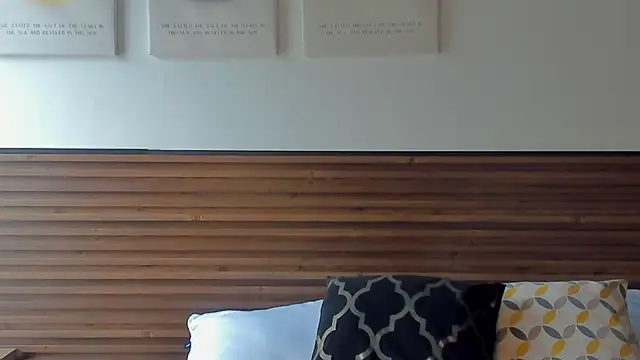 Kitty Bombon online show from 10-12-25, 08:08