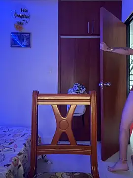 Snapshot of davidxxx_2012 chatting on 10-10-25, 08:41 davidxxx 2012 online show from 10-10-25, 08:41