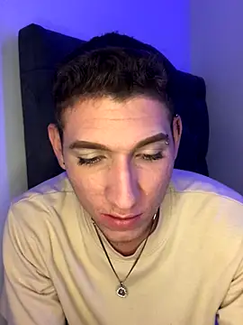 Snapshot of davidxxx_2012 chatting on 10-13-25, 01:49 davidxxx 2012 online show from 10-13-25, 01:49