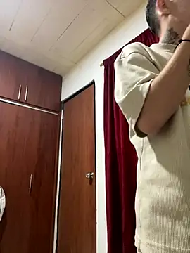 Snapshot of davidxxx_2012 chatting on 10-30-25, 04:30 davidxxx 2012 online show from 10-30-25, 04:30