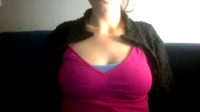 SuperValentina online show from 10-15-25, 10:54